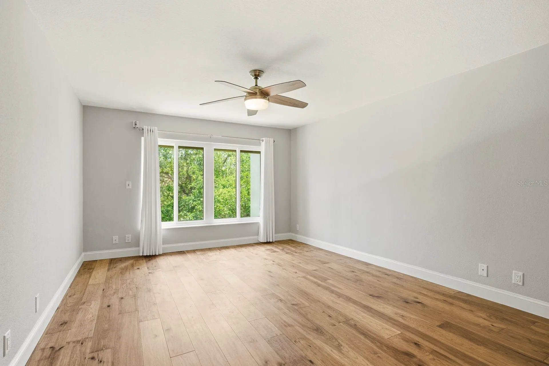 125 Mariner Drive Tarpon Springs FL 34689