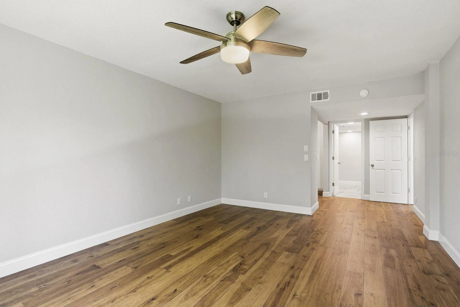 125 Mariner Drive Tarpon Springs FL 34689