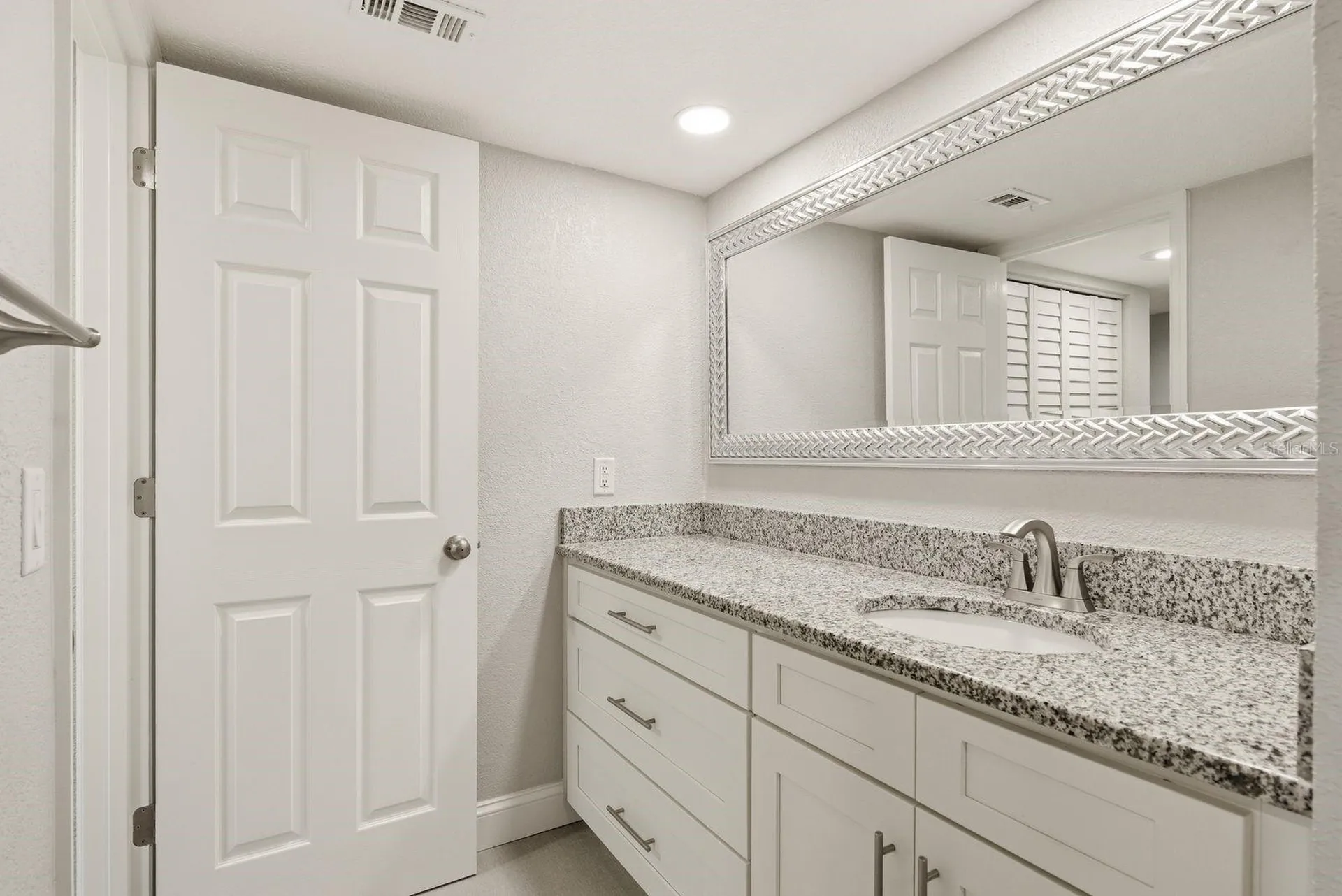 125 Mariner Drive Tarpon Springs FL 34689