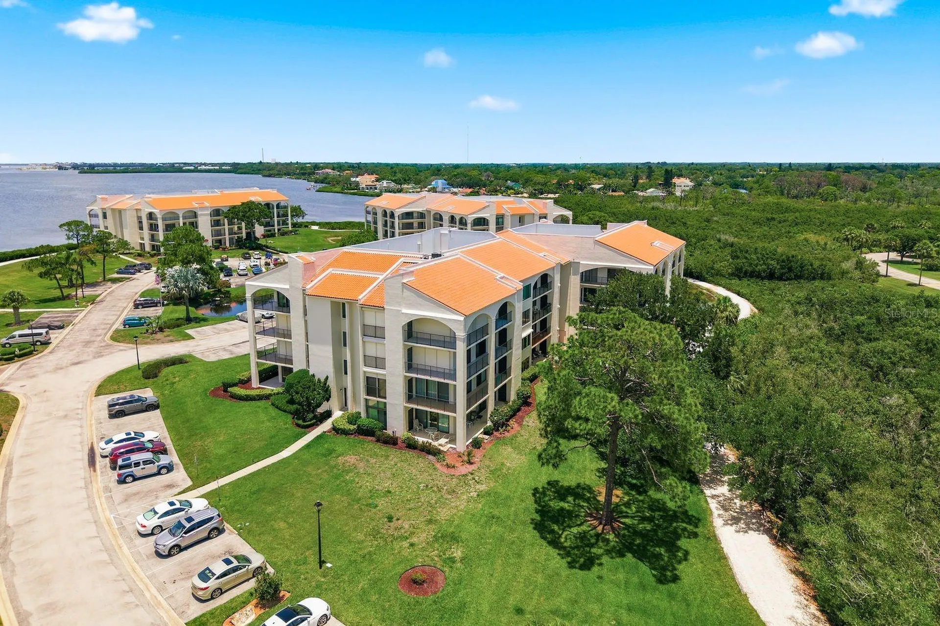 125 Mariner Drive Tarpon Springs FL 34689