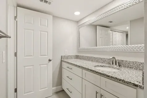 125 Mariner Drive Tarpon Springs FL 34689