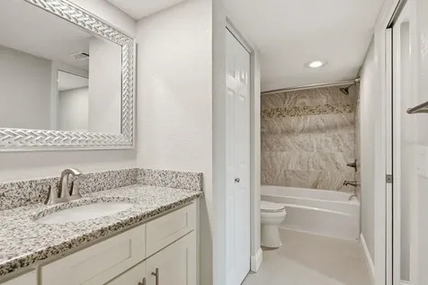 125 Mariner Drive Tarpon Springs FL 34689