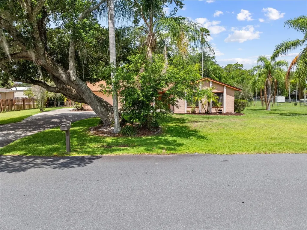 2440 Crane Court St Cloud FL 34771