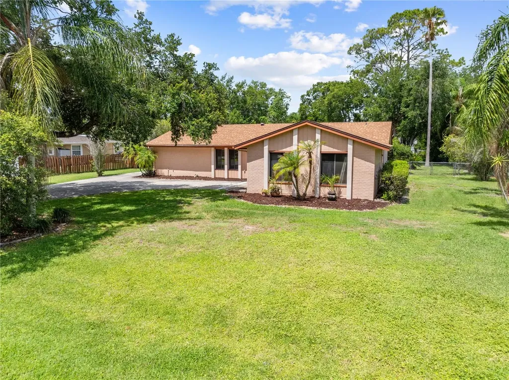 2440 Crane Court St Cloud FL 34771