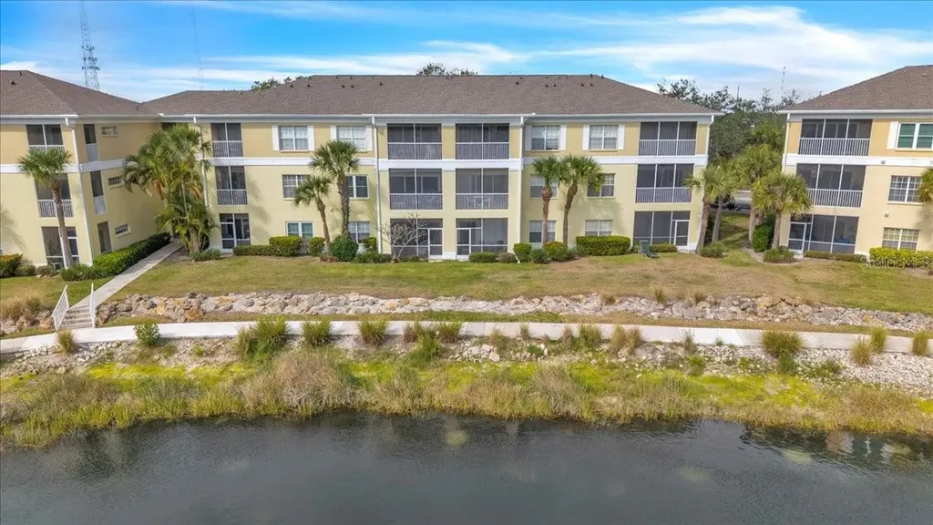 19335 Water Oak Drive Port Charlotte FL 33948