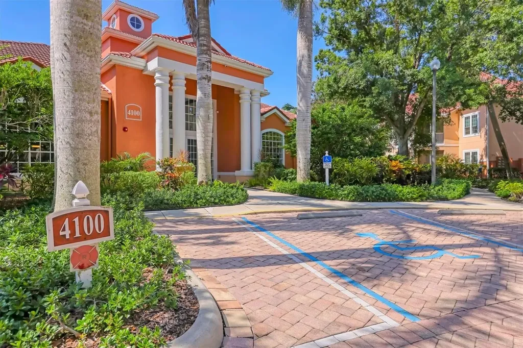 4138 Central Sarasota Parkway Sarasota FL 34238