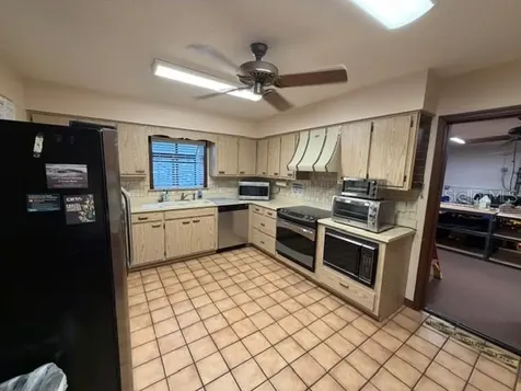 112 N Poplar Avenue Sanford FL 32771