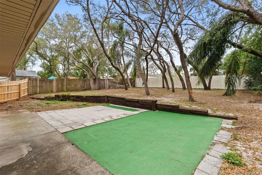 723 Pent Street Tarpon Springs FL 34689