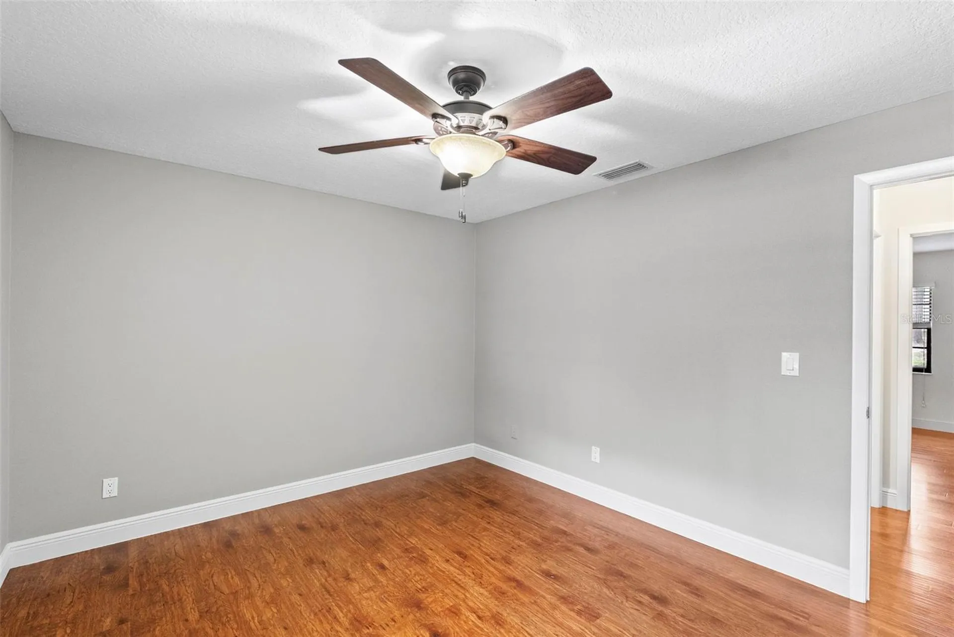 723 Pent Street Tarpon Springs FL 34689