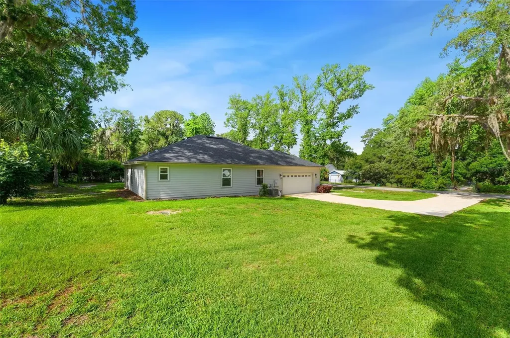 601 SE 4th Avenue Melrose FL 32666