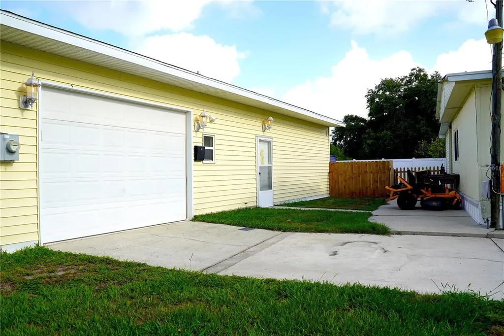 5747 E Lake Fox Drive Winter Haven FL 33884
