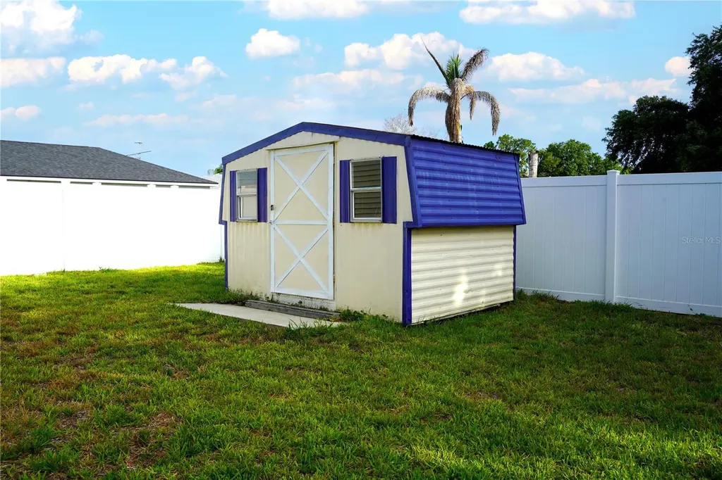 5747 E Lake Fox Drive Winter Haven FL 33884