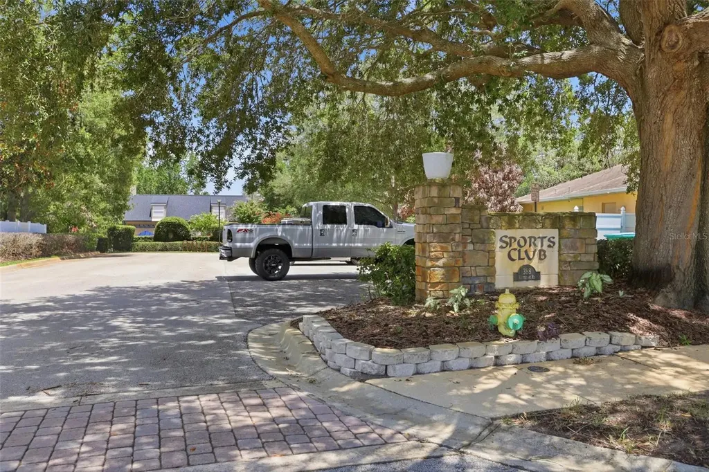 694 Shawsbury Way Deltona FL 32725