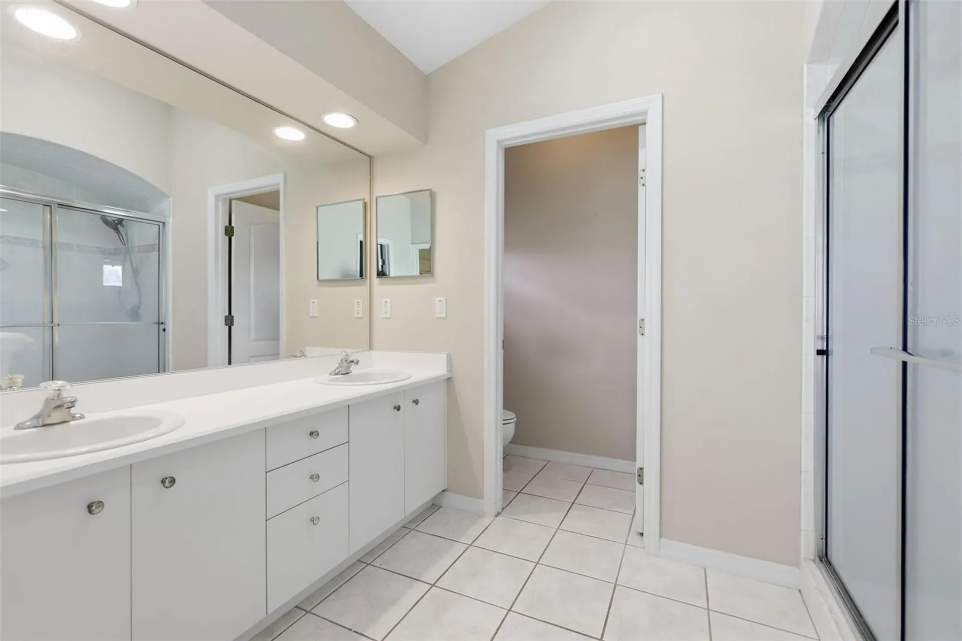694 Shawsbury Way Deltona FL 32725