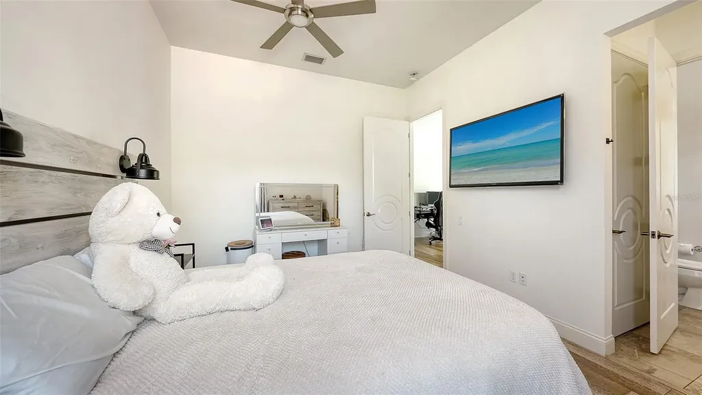 4981 Hubner Circle Sarasota FL 34241