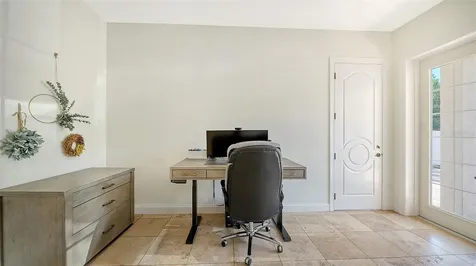 4981 Hubner Circle Sarasota FL 34241
