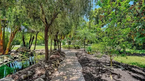 4981 Hubner Circle Sarasota FL 34241