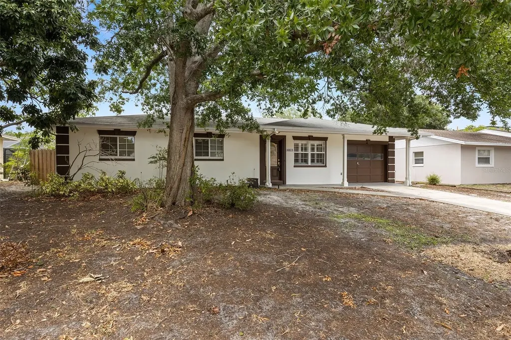 4813 W Bay Villa Avenue Tampa FL 33611