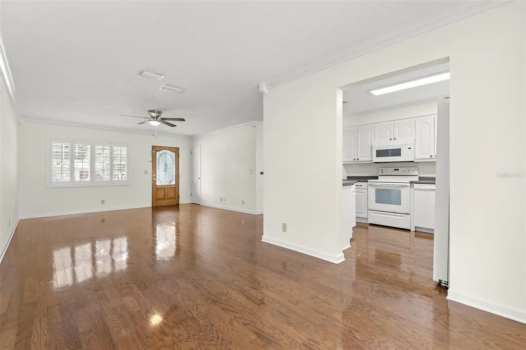 4813 W Bay Villa Avenue Tampa FL 33611