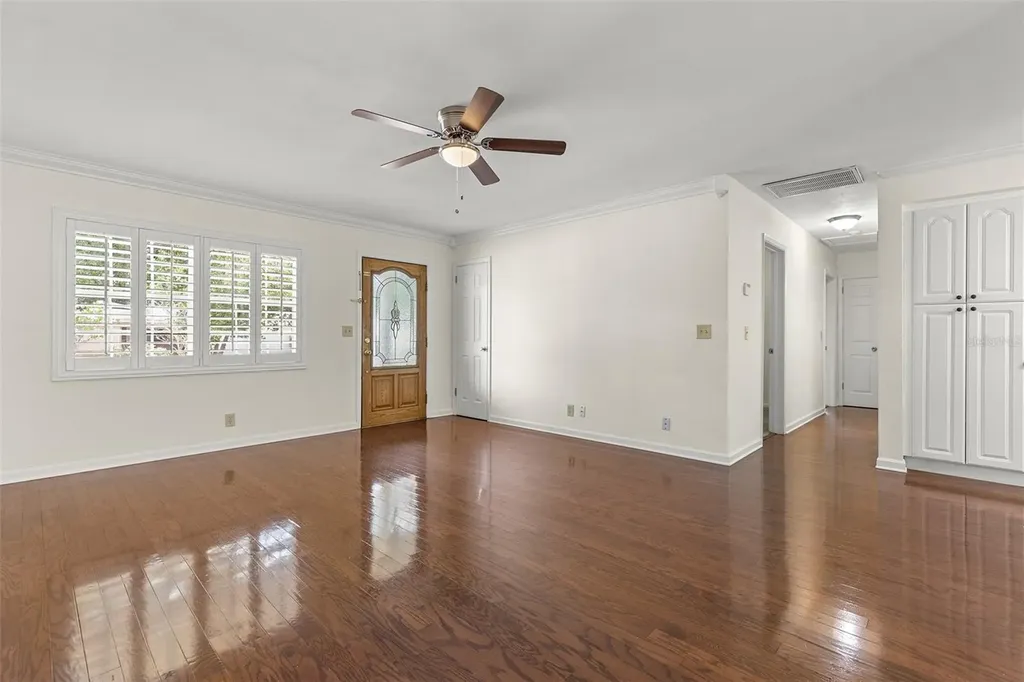 4813 W Bay Villa Avenue Tampa FL 33611