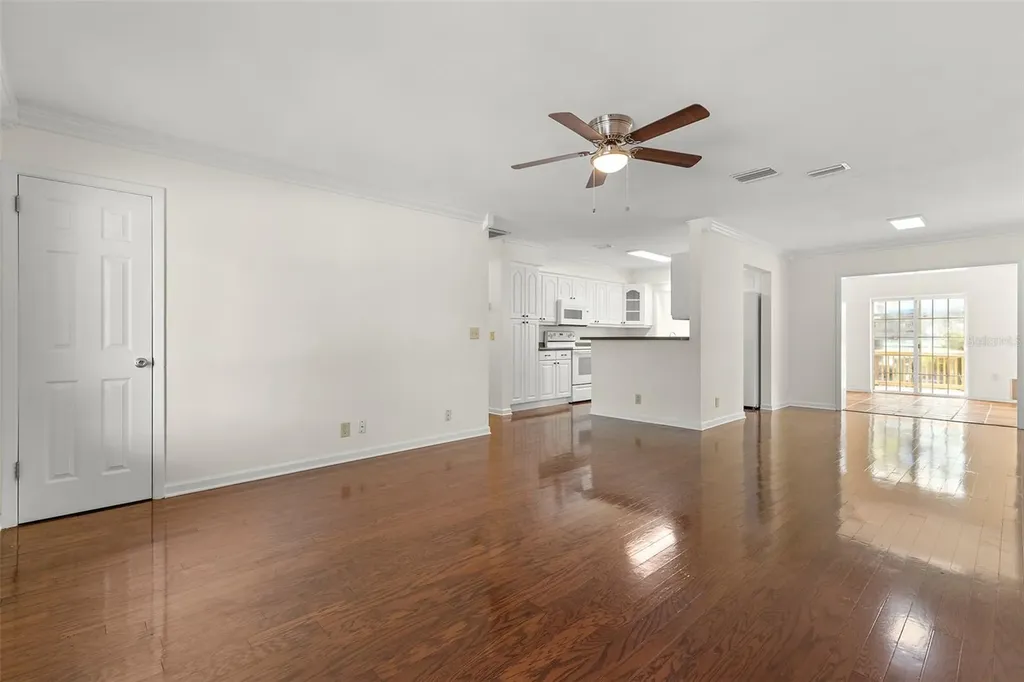 4813 W Bay Villa Avenue Tampa FL 33611