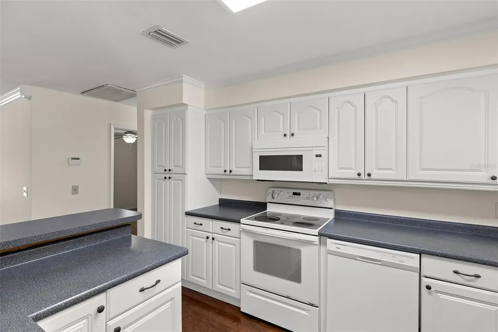 4813 W Bay Villa Avenue Tampa FL 33611