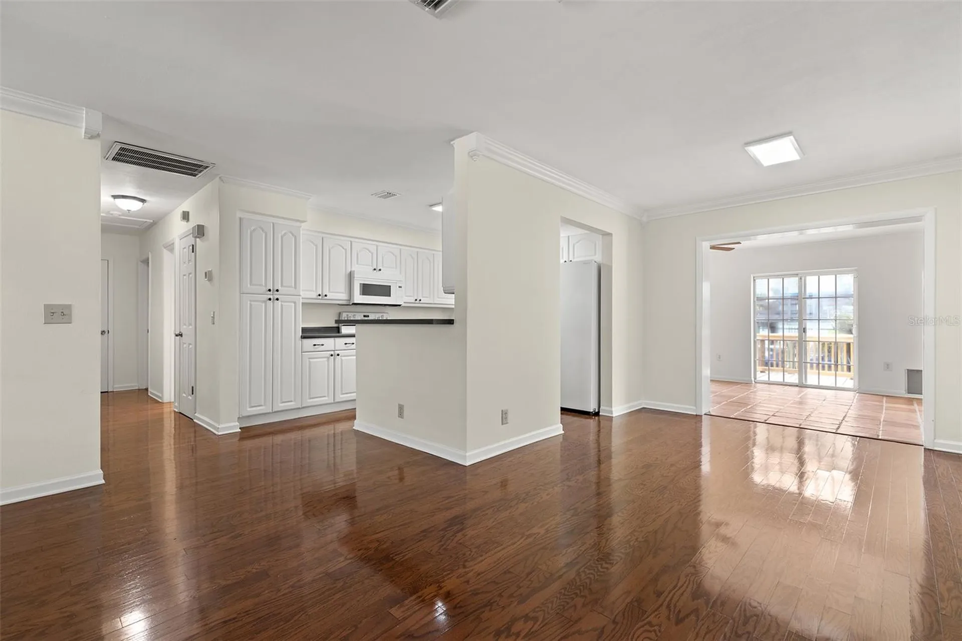 4813 W Bay Villa Avenue Tampa FL 33611