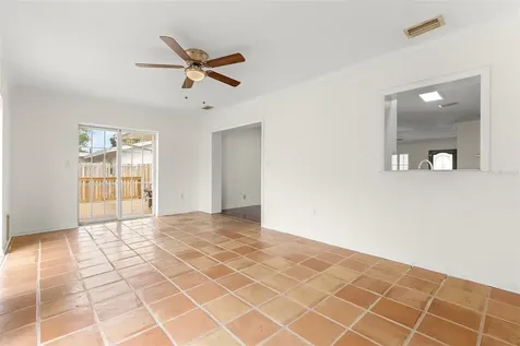 4813 W Bay Villa Avenue Tampa FL 33611