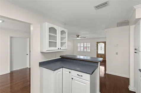 4813 W Bay Villa Avenue Tampa FL 33611