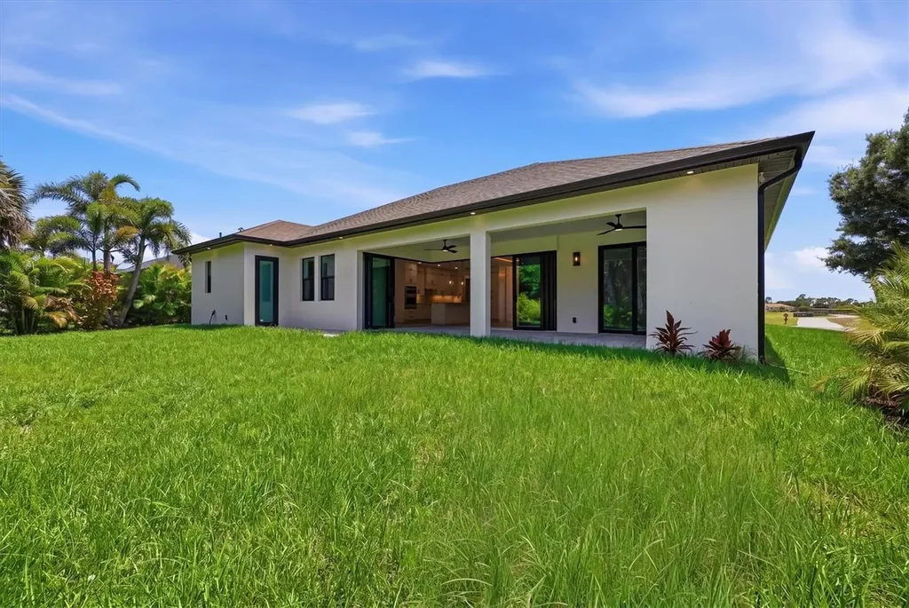 166 Medalist Road Rotonda West FL 33947