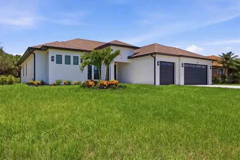 166 Medalist Road Rotonda West FL 33947