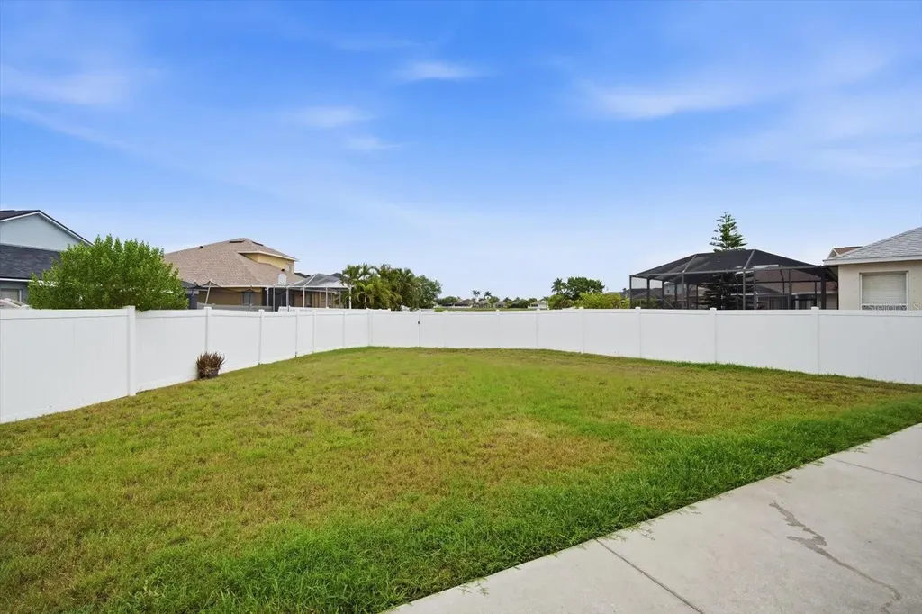 408 Stone Briar Drive Ruskin FL 33570