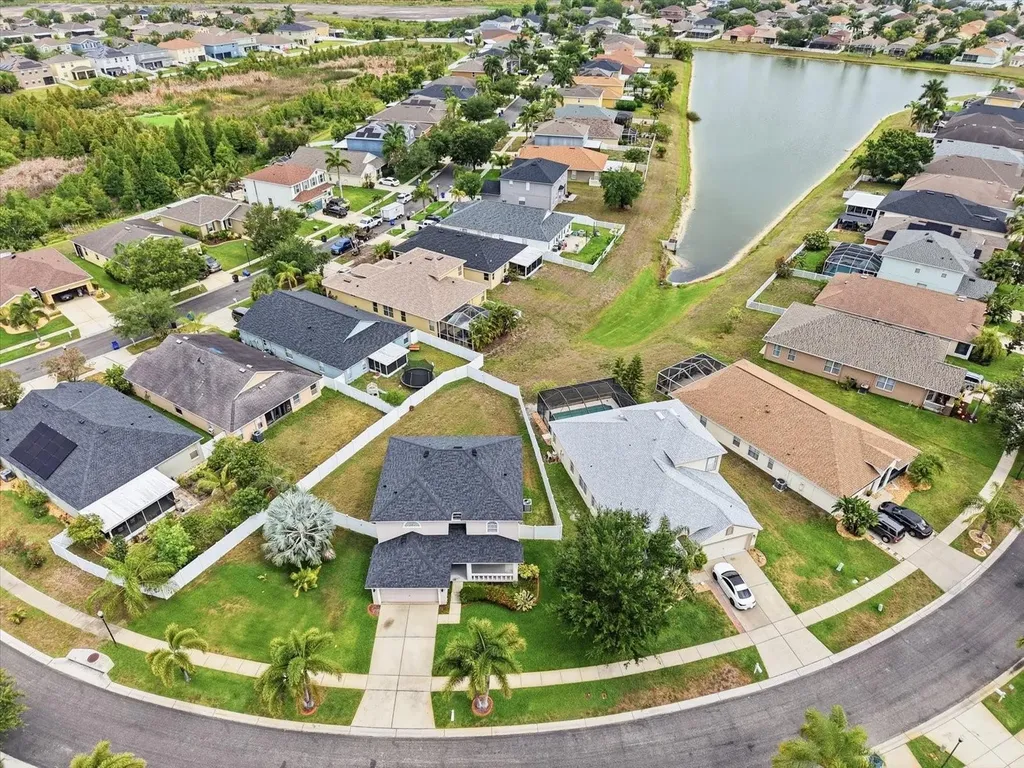 408 Stone Briar Drive Ruskin FL 33570