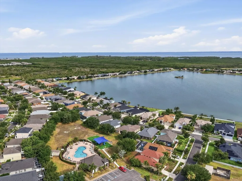 408 Stone Briar Drive Ruskin FL 33570