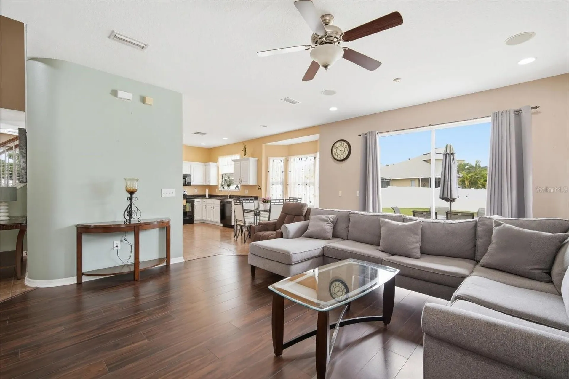 408 Stone Briar Drive Ruskin FL 33570