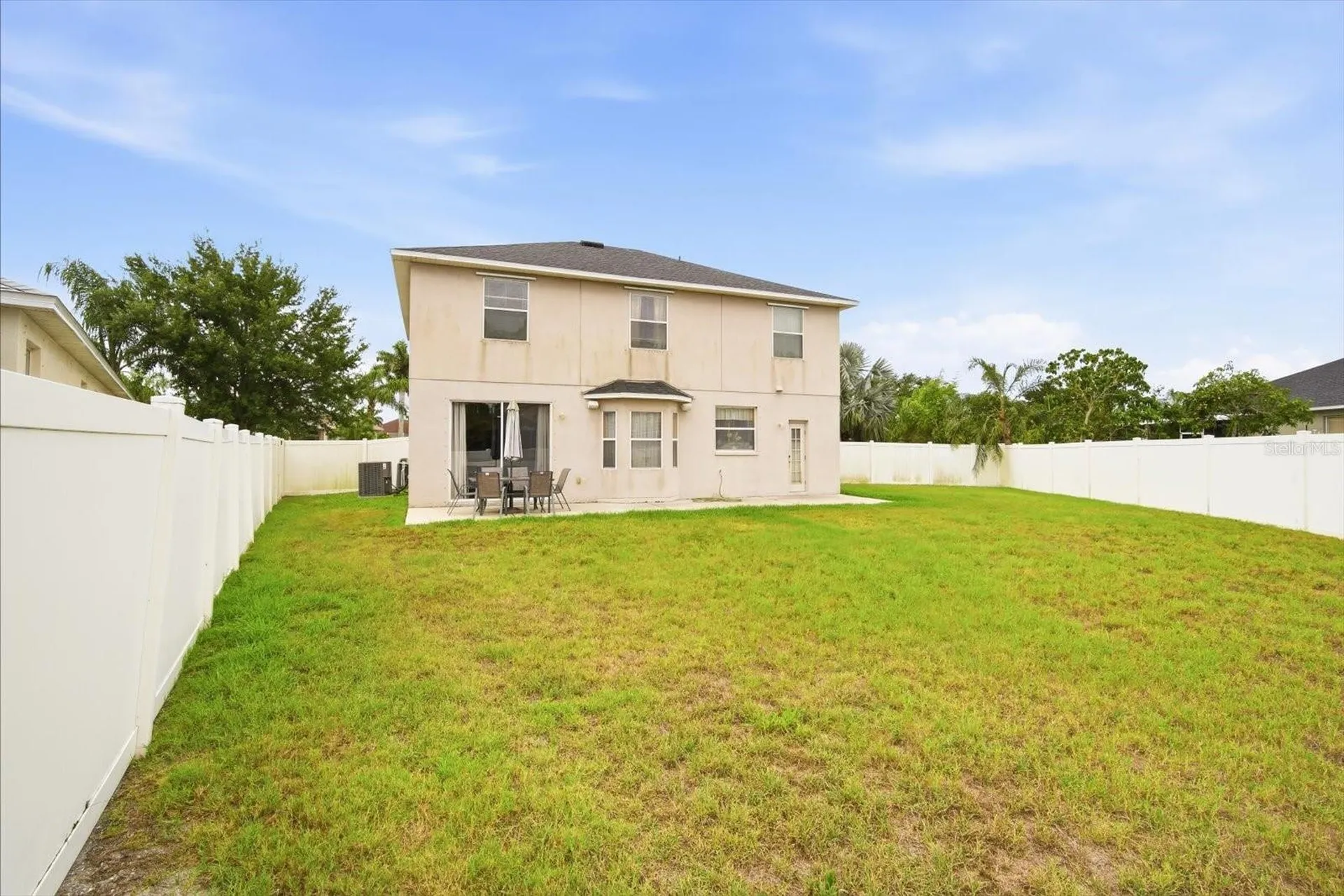 408 Stone Briar Drive Ruskin FL 33570