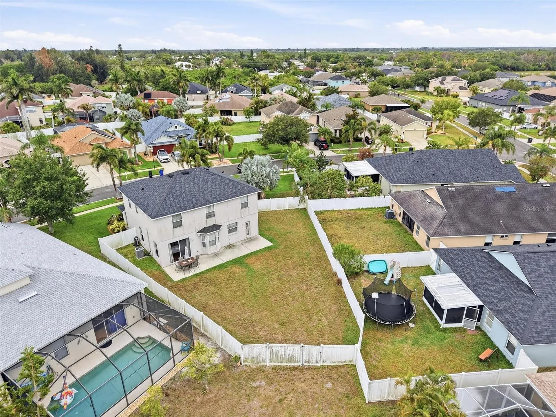 408 Stone Briar Drive Ruskin FL 33570