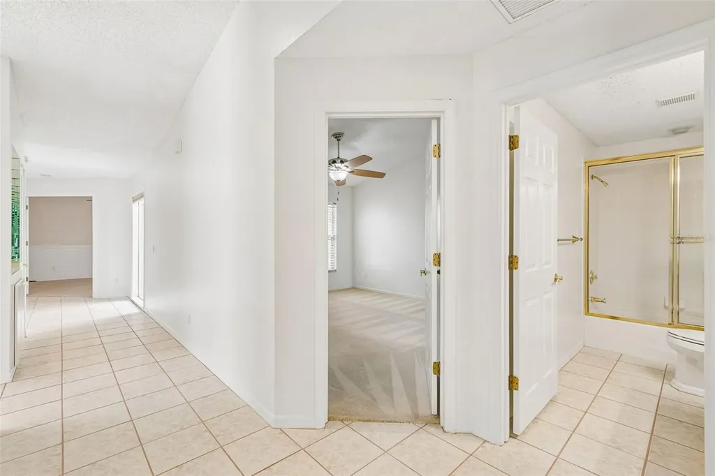 7656 Palm Aire Lane Sarasota FL 34243