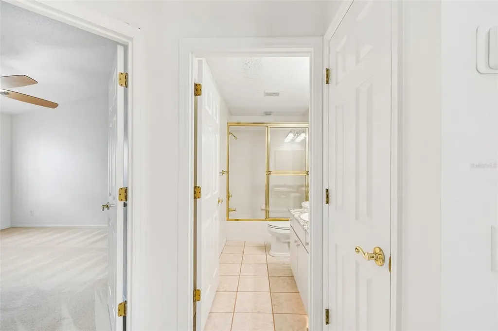 7656 Palm Aire Lane Sarasota FL 34243