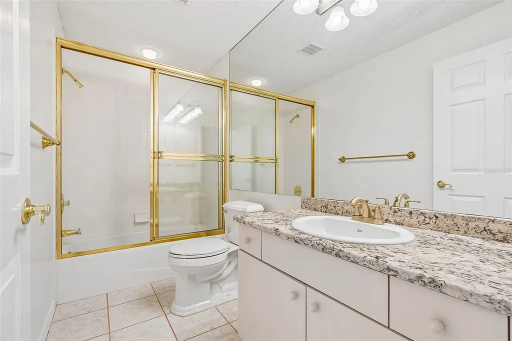 7656 Palm Aire Lane Sarasota FL 34243