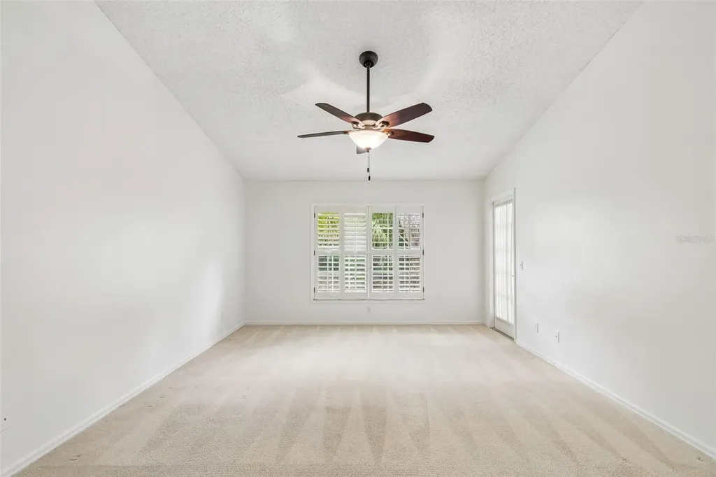 7656 Palm Aire Lane Sarasota FL 34243