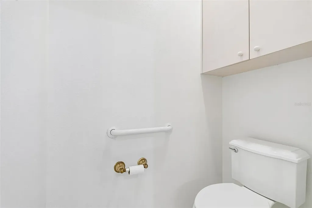 7656 Palm Aire Lane Sarasota FL 34243