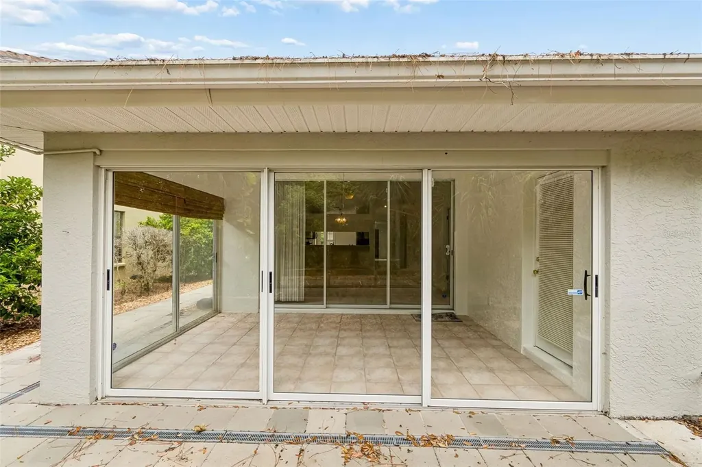 7656 Palm Aire Lane Sarasota FL 34243