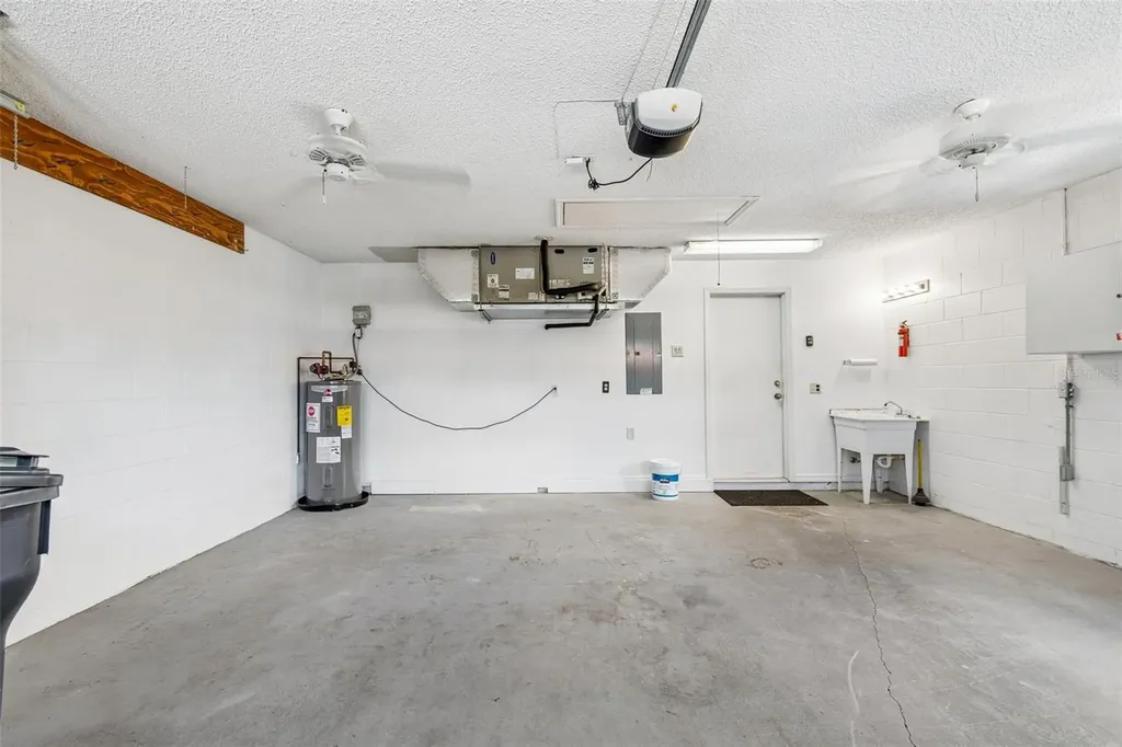 7656 Palm Aire Lane Sarasota FL 34243
