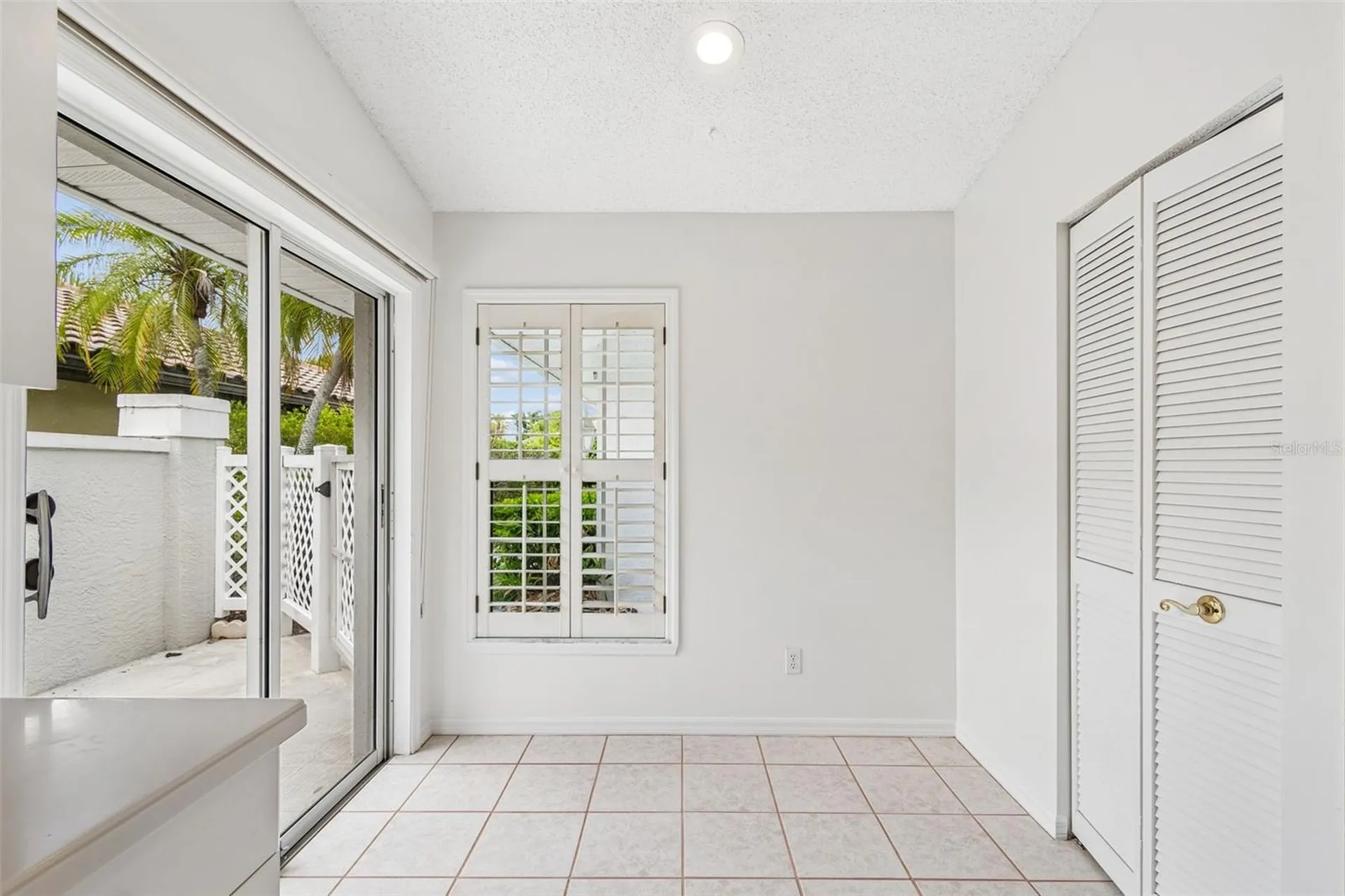 7656 Palm Aire Lane Sarasota FL 34243