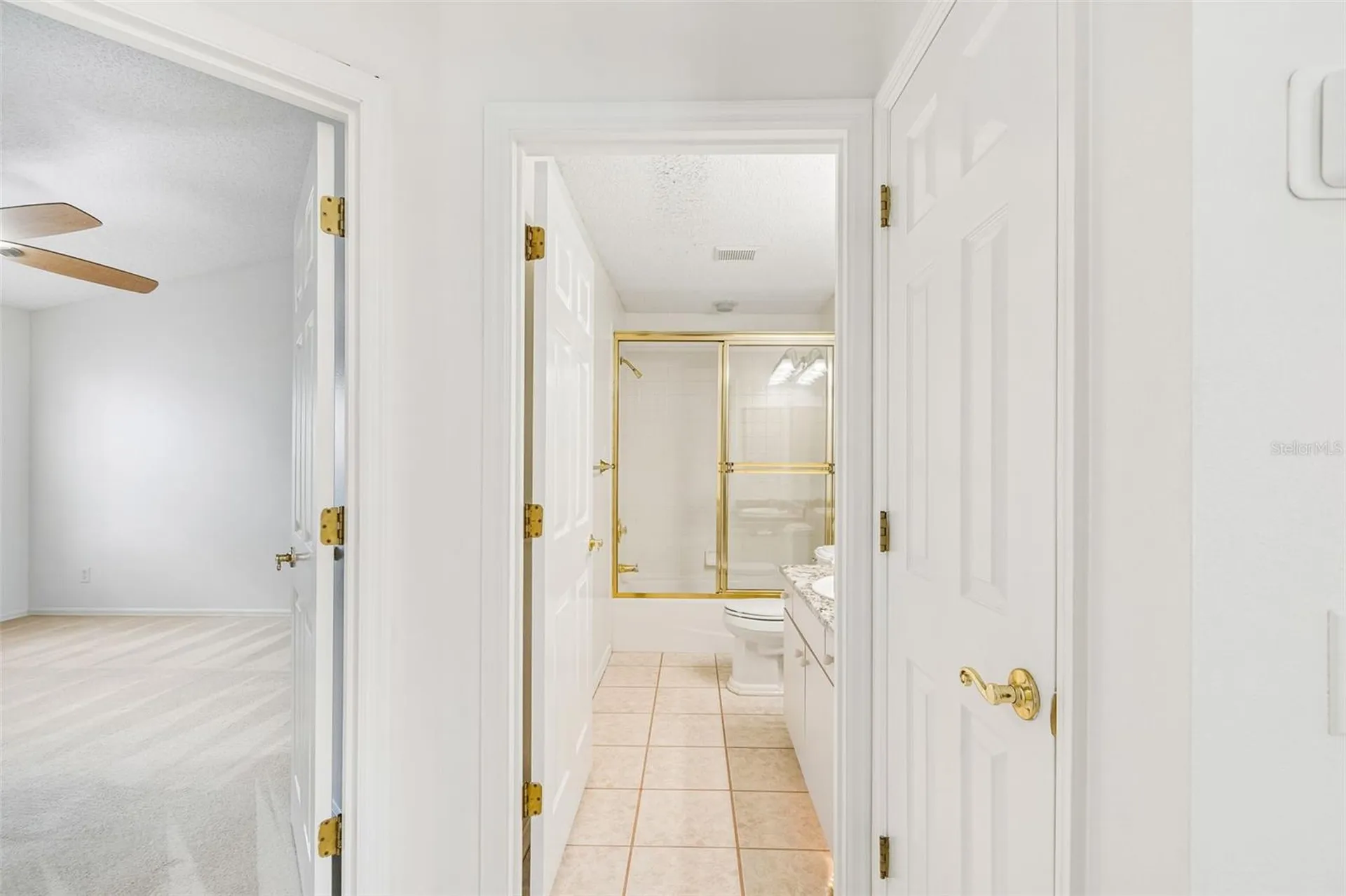 7656 Palm Aire Lane Sarasota FL 34243