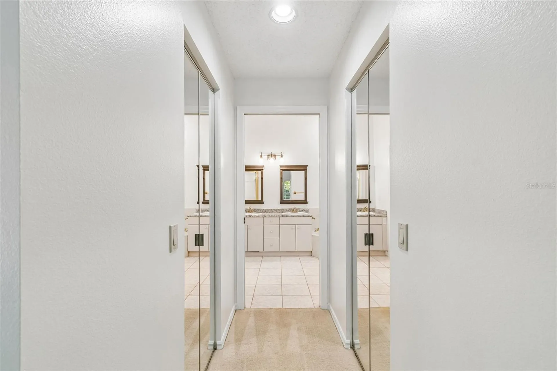7656 Palm Aire Lane Sarasota FL 34243