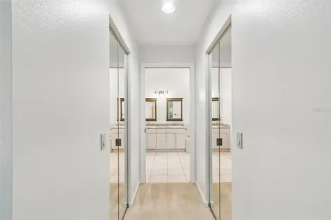 7656 Palm Aire Lane Sarasota FL 34243