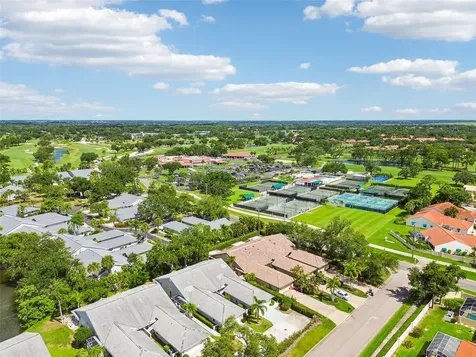 7656 Palm Aire Lane Sarasota FL 34243
