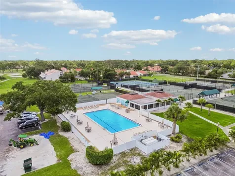7656 Palm Aire Lane Sarasota FL 34243